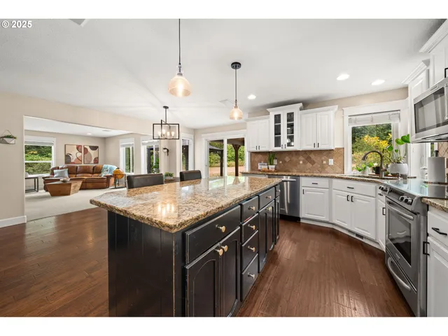 $899,000 | 20504 Northeast 40th Avenue, Ridgefield, WA 98642