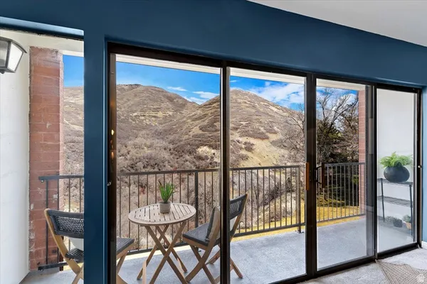 $689,000 | 850 Donner Way, Unit 505, Salt Lake City, UT 84108
