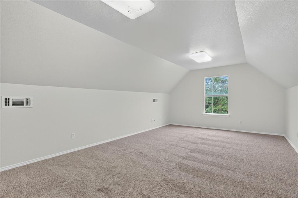 4697 Holbrook Road Springtown, TX 76082 - Photo 24 of 35