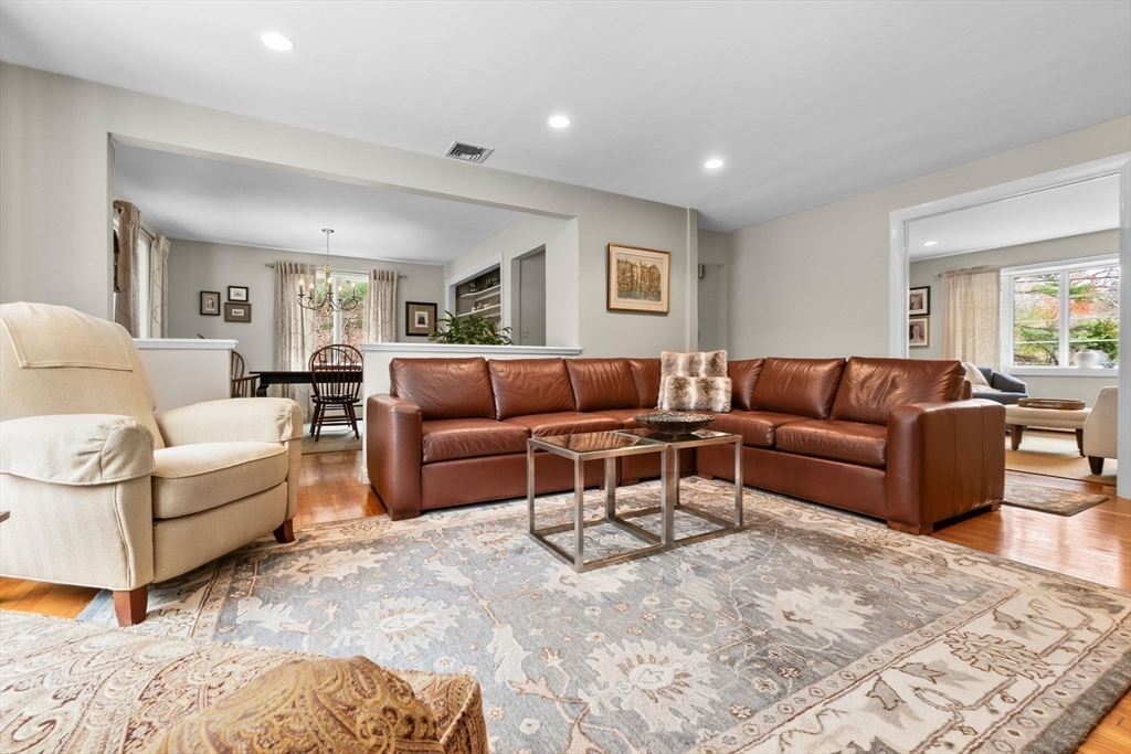 79 Topsfield Road Wenham, MA 01984 - Photo 5 of 38 Gallery Image 5