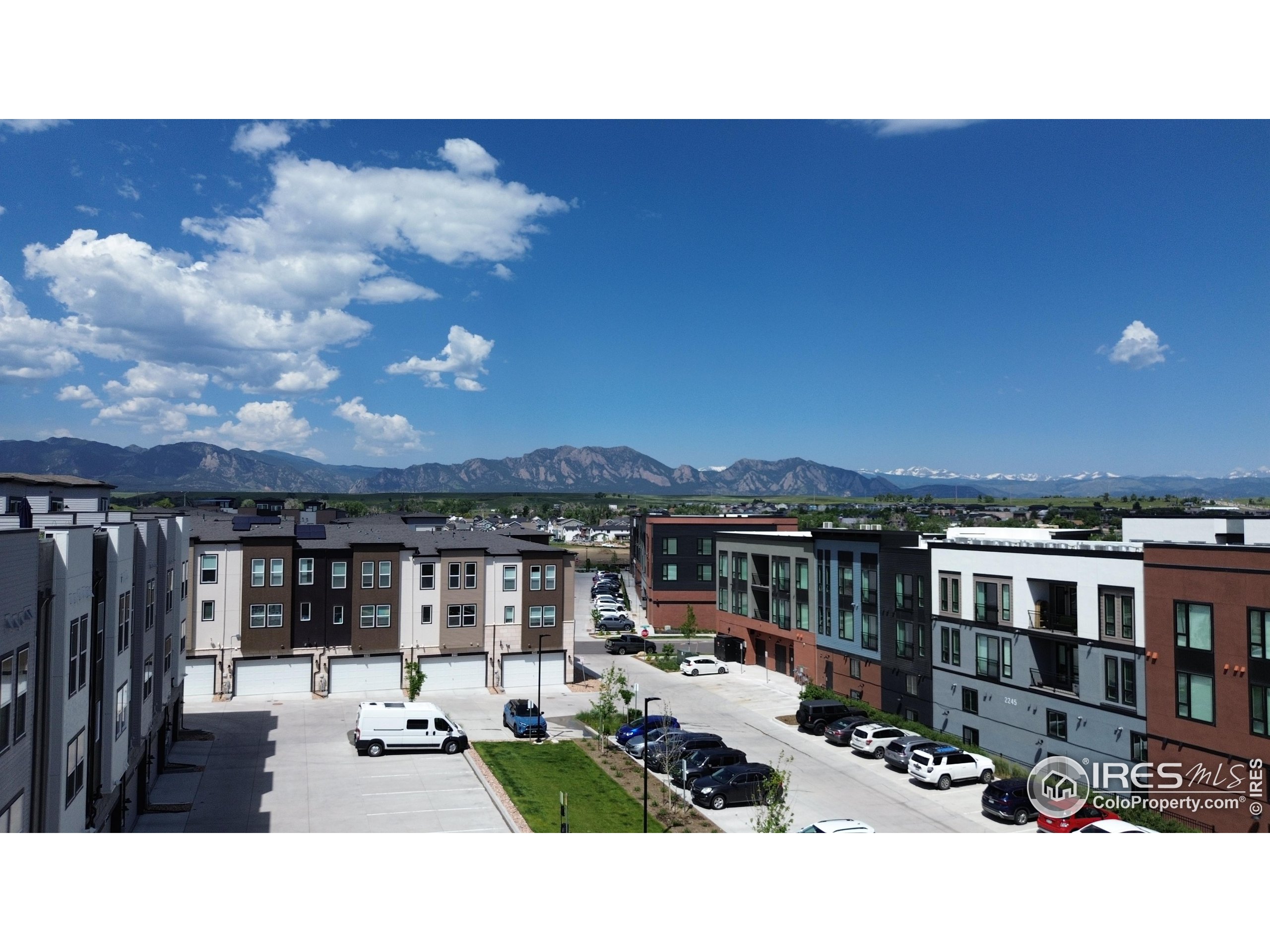 352 Marshall Road Superior, CO 80027 - Photo 20 of 30 a balcony with a view of the patio