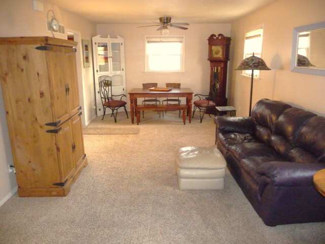 2402 West Overhill Road Peoria, IL 61615 - Photo 2 of 15 Gallery Image 2