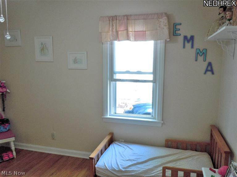 1176 Sunset Road Cleveland, OH 44124 - Photo 9 of 25 Second bedroom
