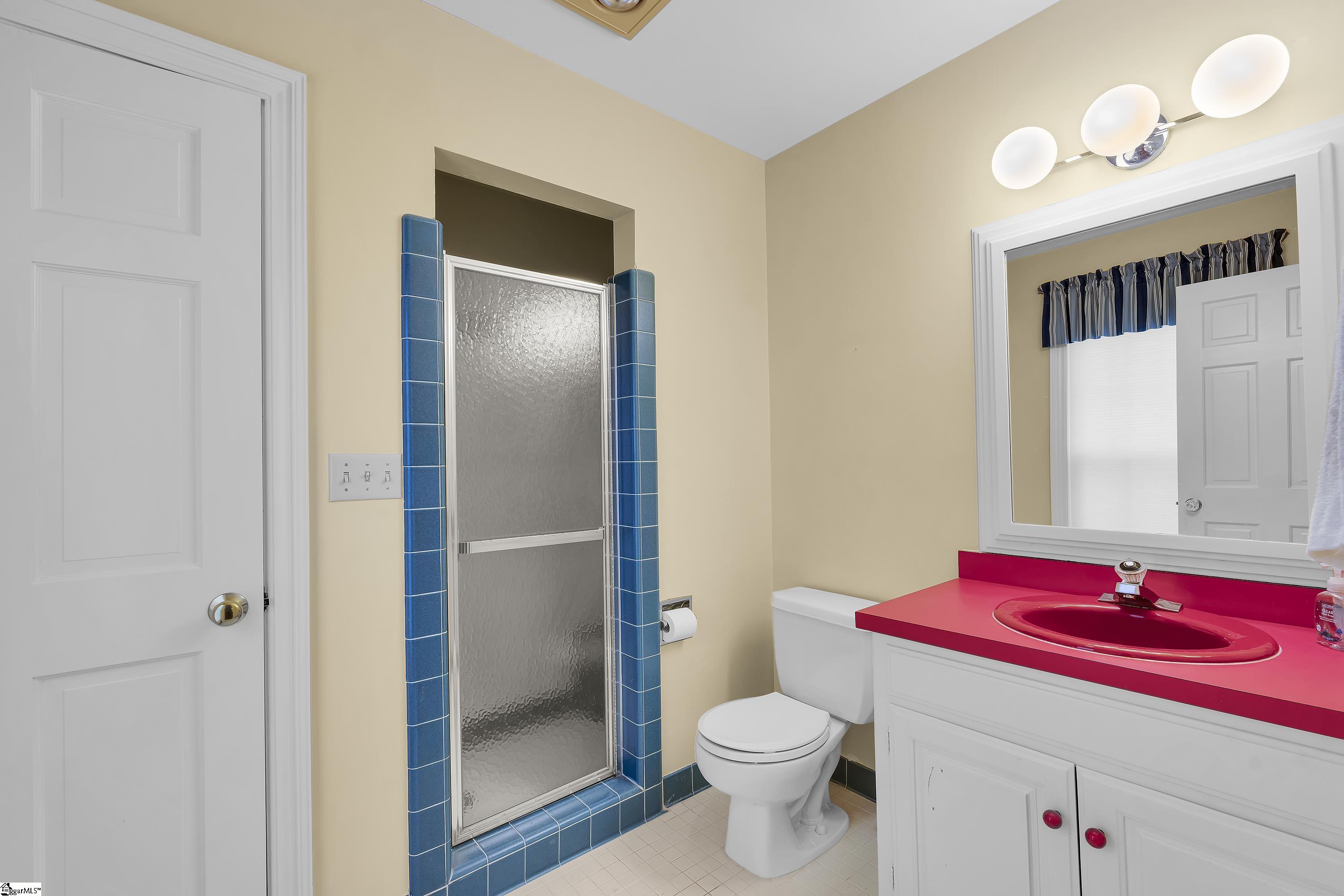 102 Graystone Road Greenville, SC 29615 - Photo 18 of 50