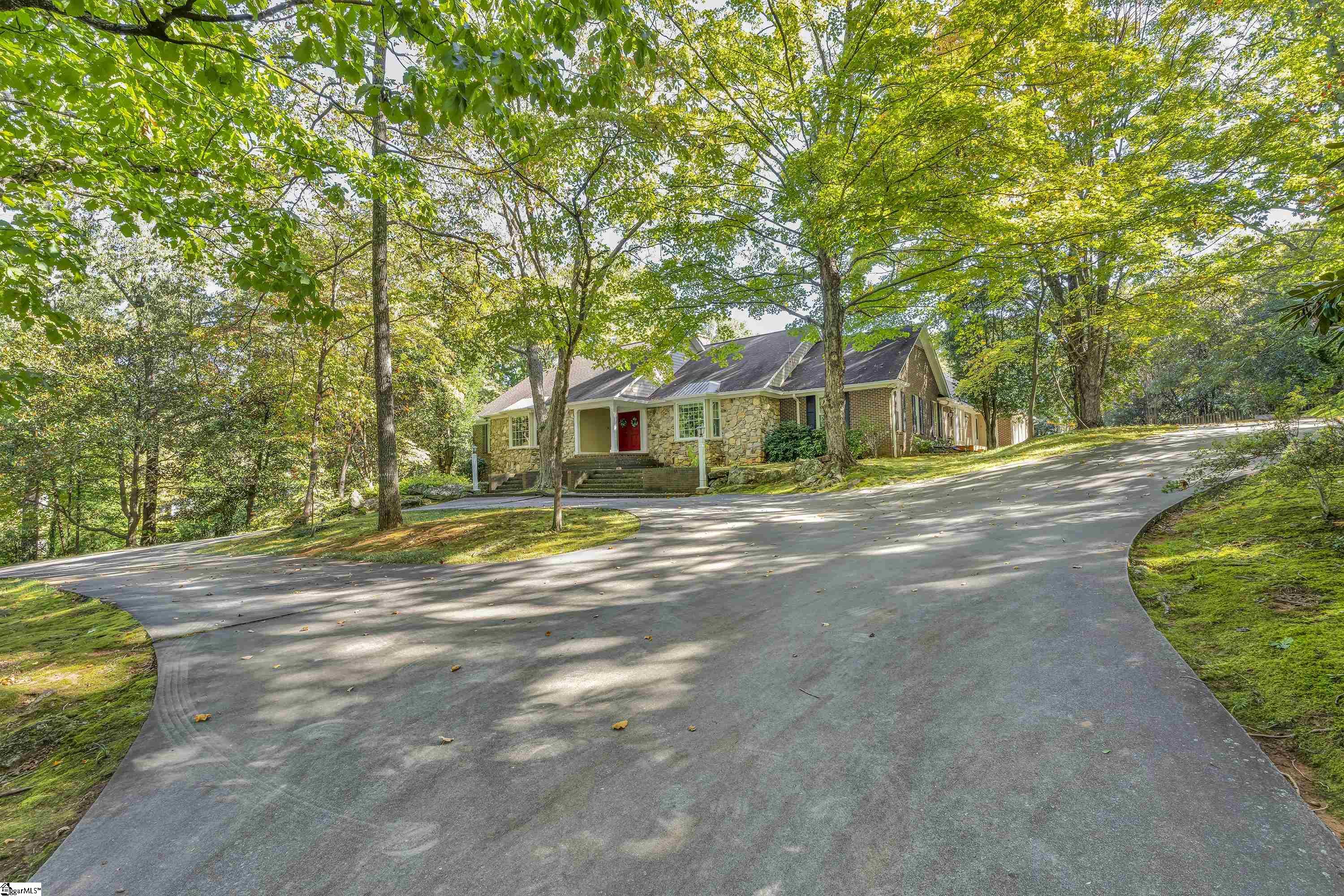 102 Graystone Road Greenville, SC 29615 - Photo 3 of 50