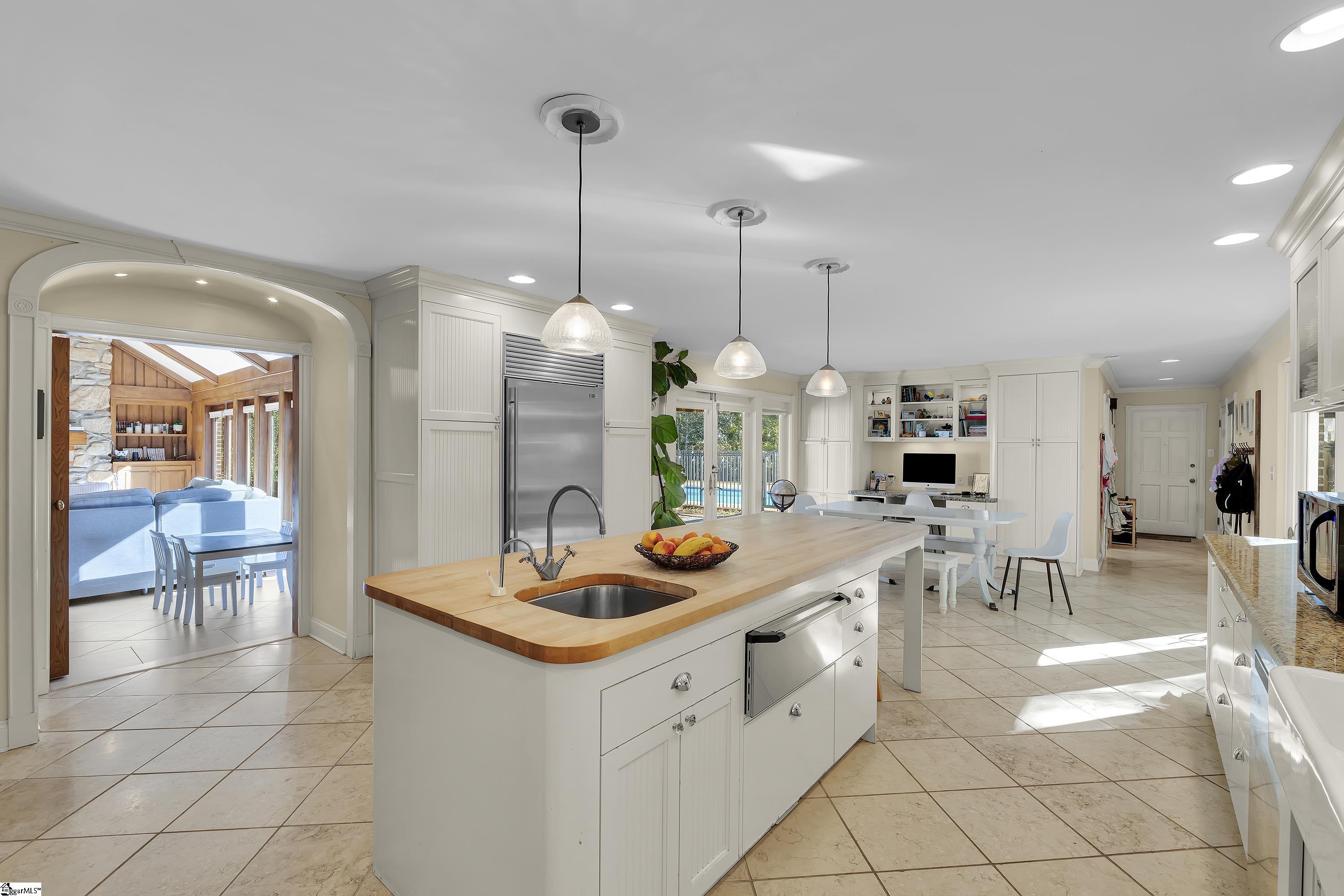 102 Graystone Road Greenville, SC 29615 - Photo 37 of 50 2nd kitchen sink in the island