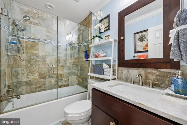 $665,000 | 11413 Honeybear Lane, Germantown, MD 20876