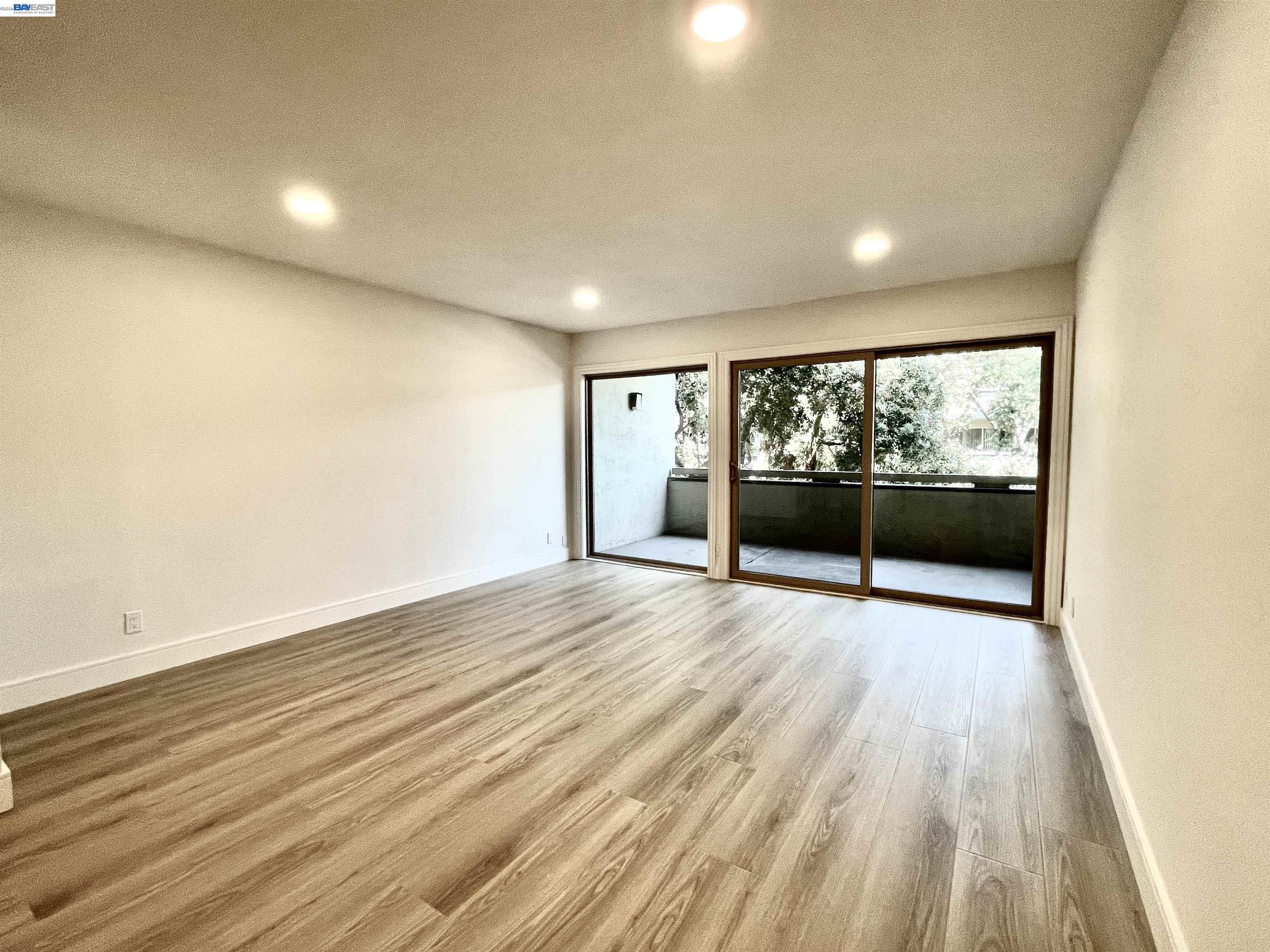 965 Shorepoint Court, Unit 200 Alameda, CA 94501 - Photo 11 of 36