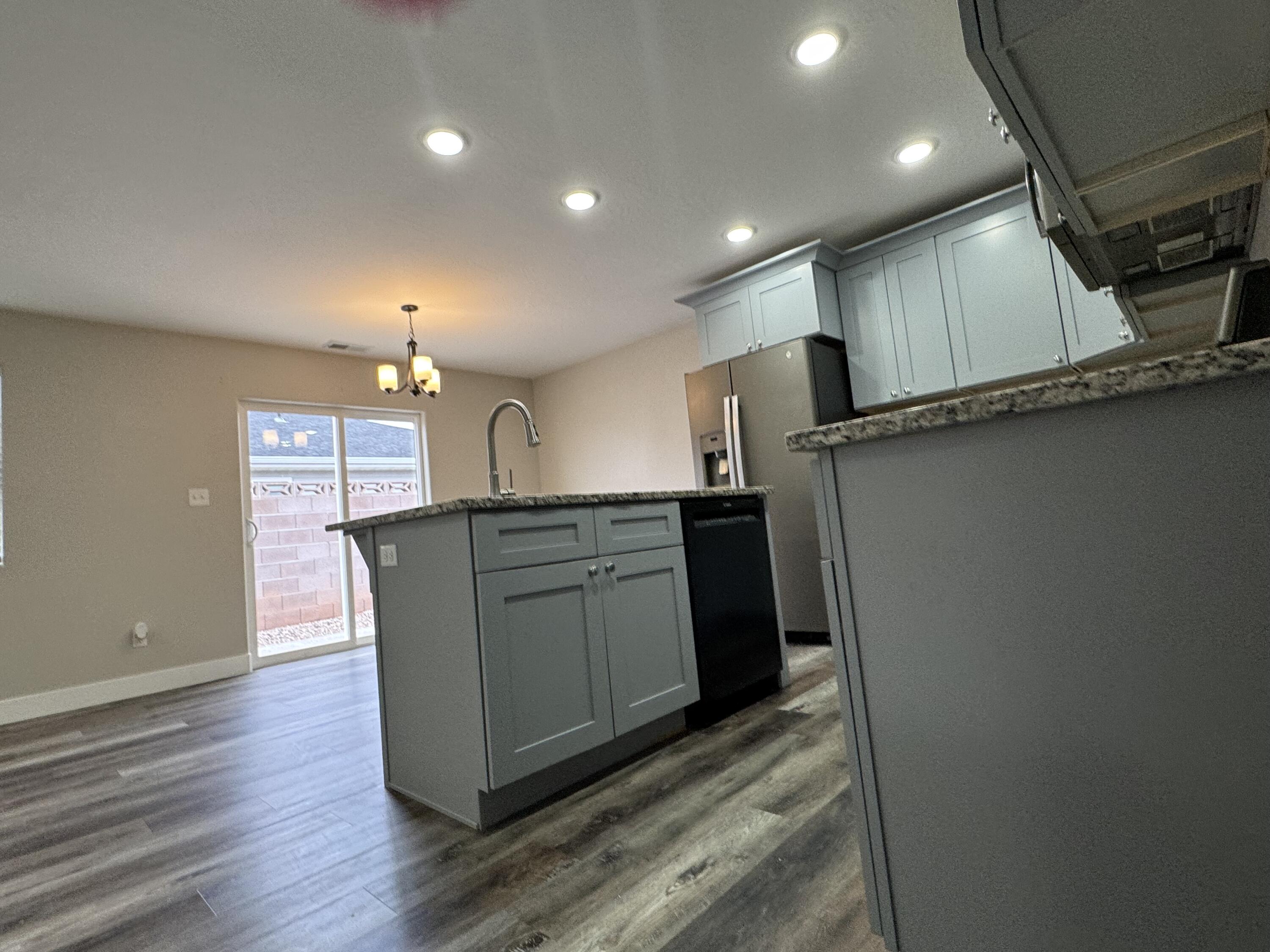 2267 475 South Parowan, UT 84761 - Photo 7 of 29 Yarbro Kitchen C