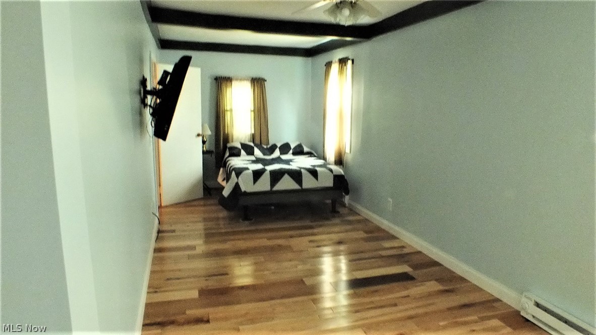 11276 Old State Road Chardon, OH 44024 - Photo 27 of 35 One of the first floor bedrooms-this one has its own full bath!