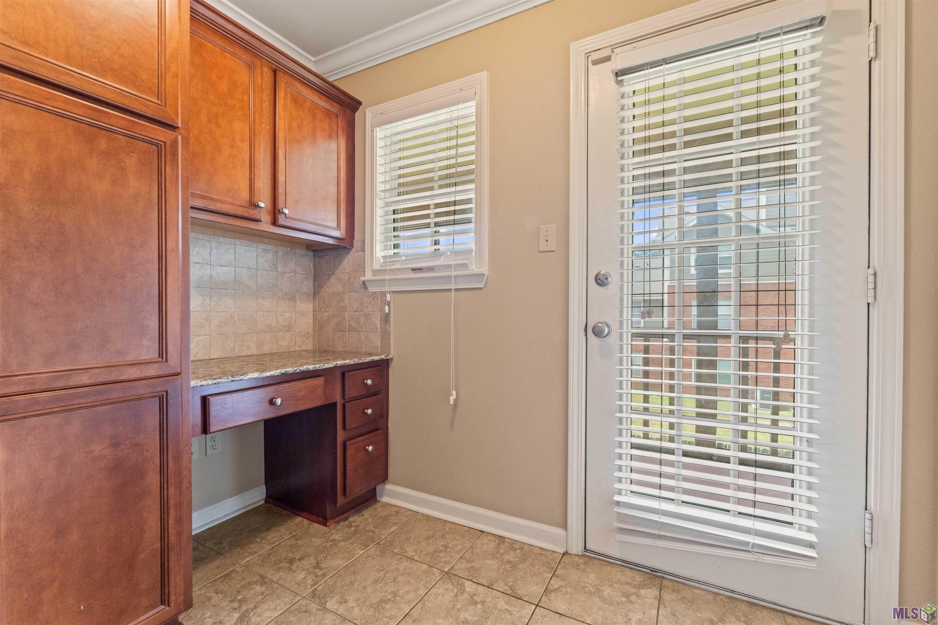 7945 Jefferson Pl Boulevard, Unit D Baton Rouge, LA 70809 - Photo 12 of 23 Gallery Image 12