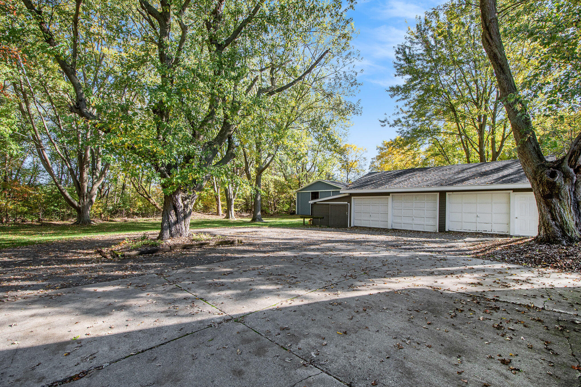 5258 92nd Street Southeast Caledonia, MI 49316 - Photo 13 of 59 Detached Garage