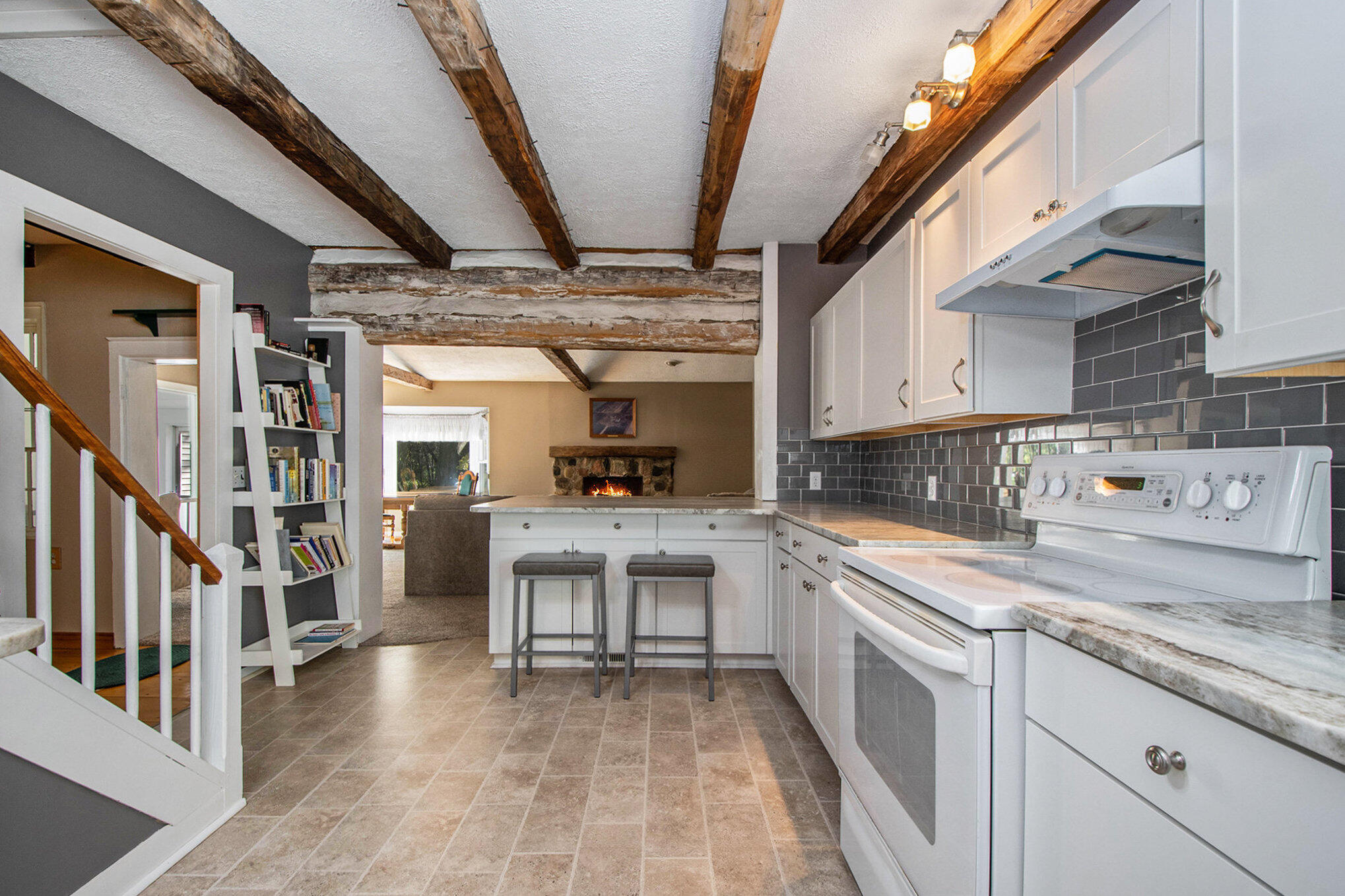 5258 92nd Street Southeast Caledonia, MI 49316 - Photo 30 of 59 Kitchen