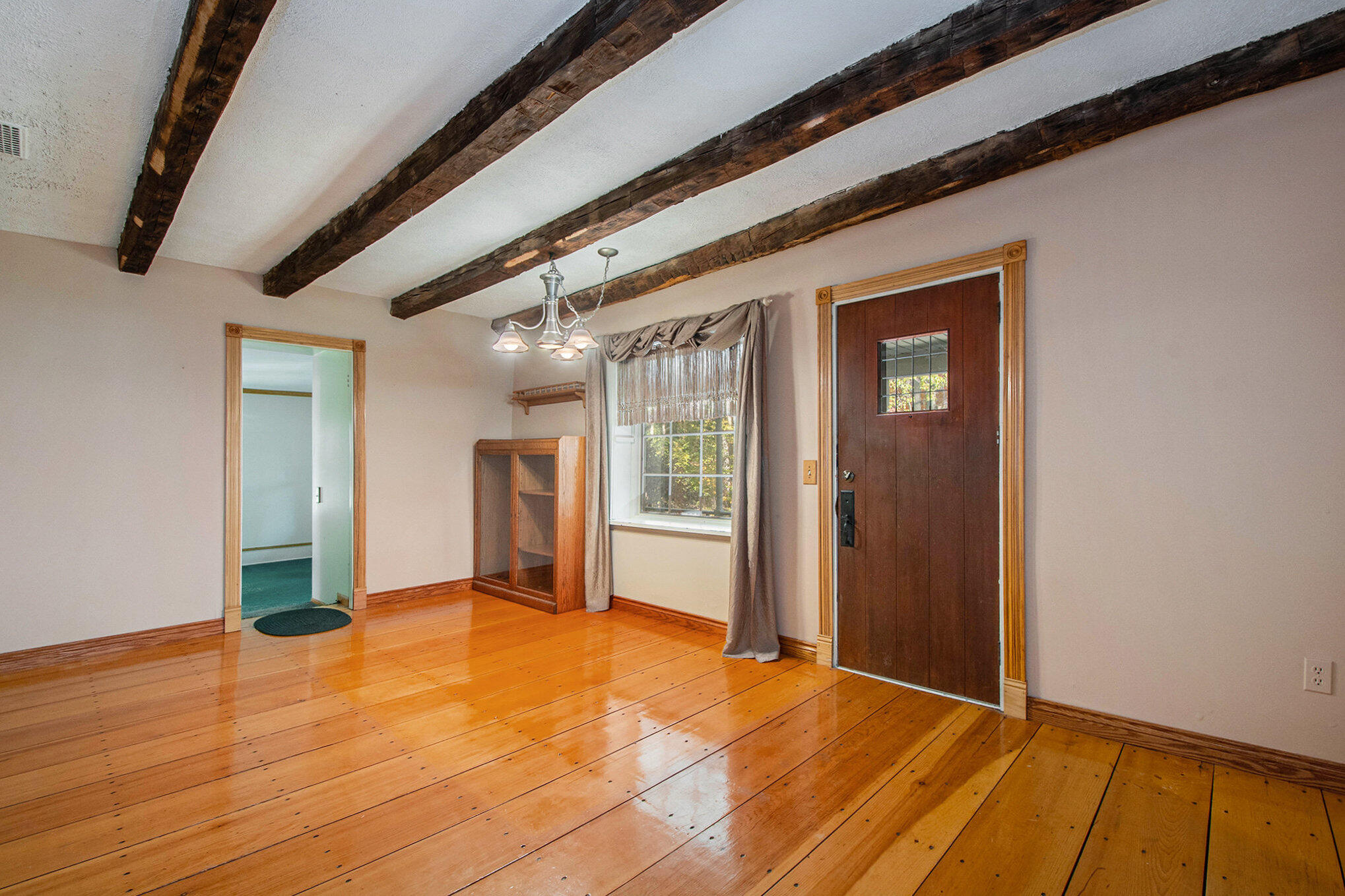 5258 92nd Street Southeast Caledonia, MI 49316 - Photo 41 of 59 Front Entry to 2nd Primary