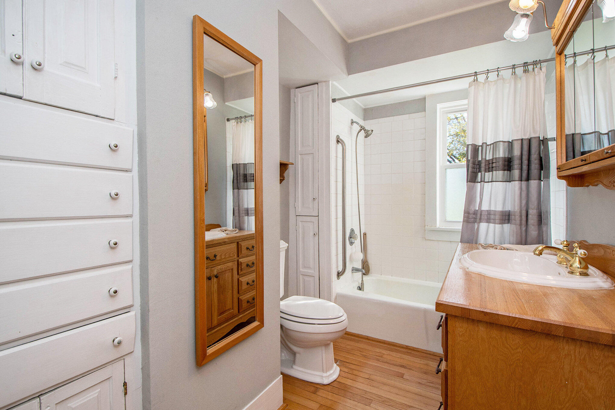 5258 92nd Street Southeast Caledonia, MI 49316 - Photo 44 of 59 2nd Primary Bathroom