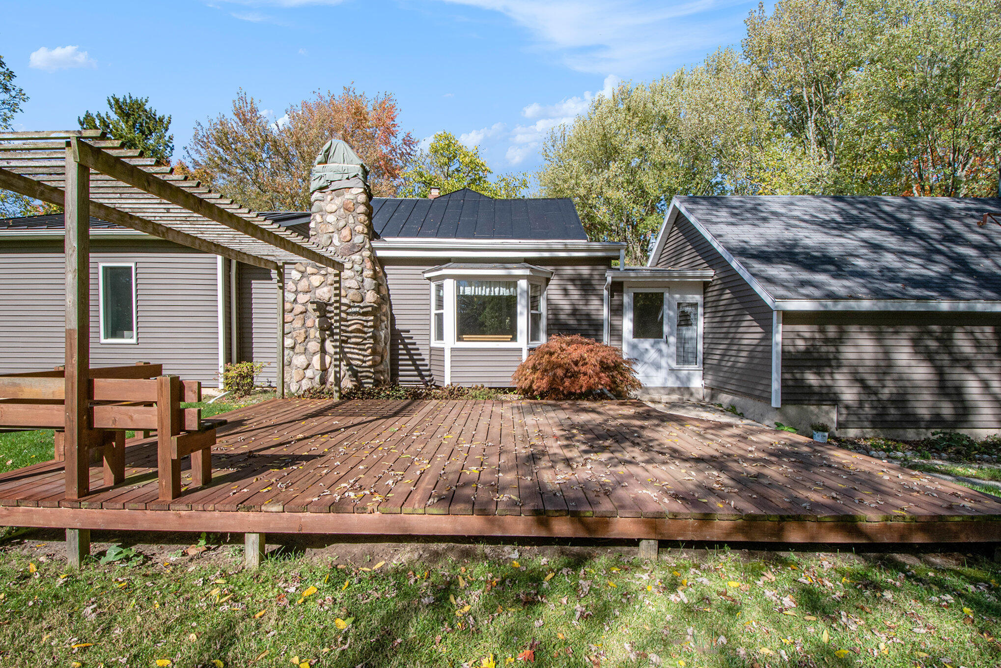 5258 92nd Street Southeast Caledonia, MI 49316 - Photo 7 of 59 Deck