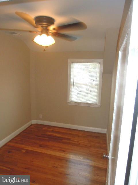1915 Swansea Road Baltimore, MD 21239 - Photo 17 of 30 Bedroom 3