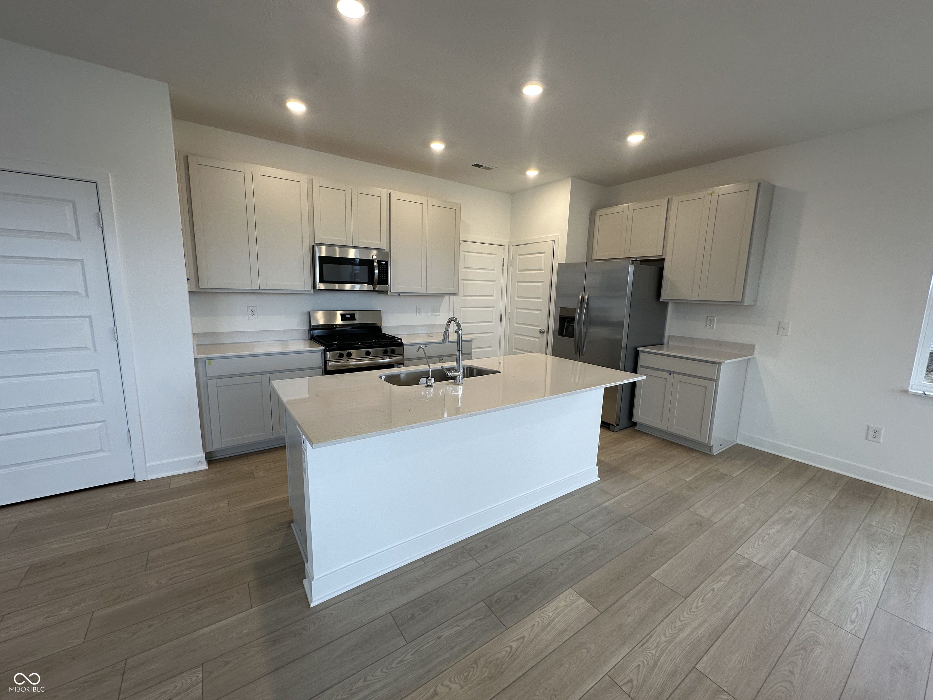 12768 South Rim Drive Noblesville, IN 46060 - Photo 11 of 28