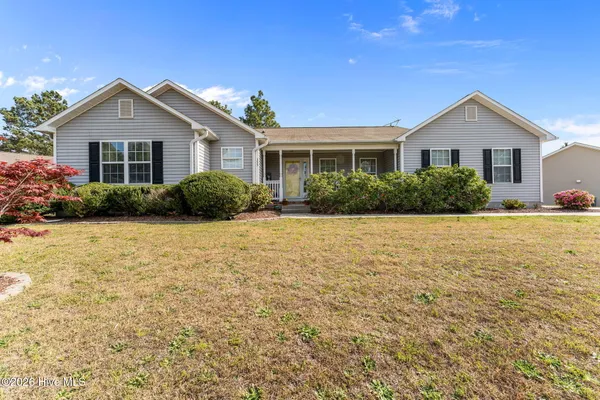 $300,000 | 355 Woodgreen Drive, Aberdeen, NC 28315
