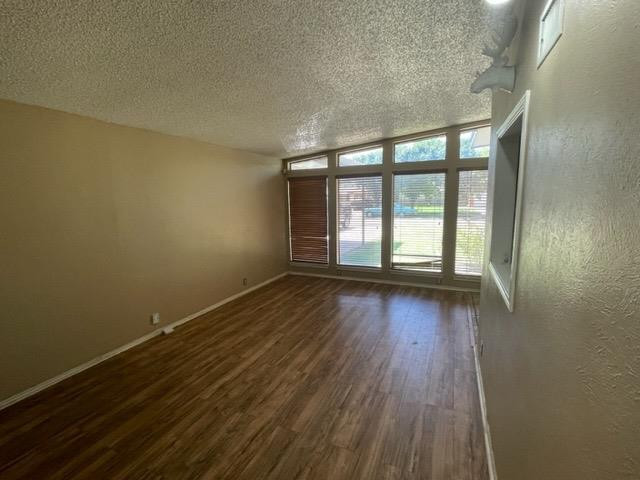 2808 39th Street Lubbock, TX 79413 - Photo 4 of 16 Photo 4