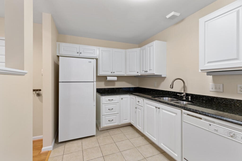 34 Burnham Road, Unit 103 Methuen, MA 01844 - Photo 11 of 26 Gallery Image 11