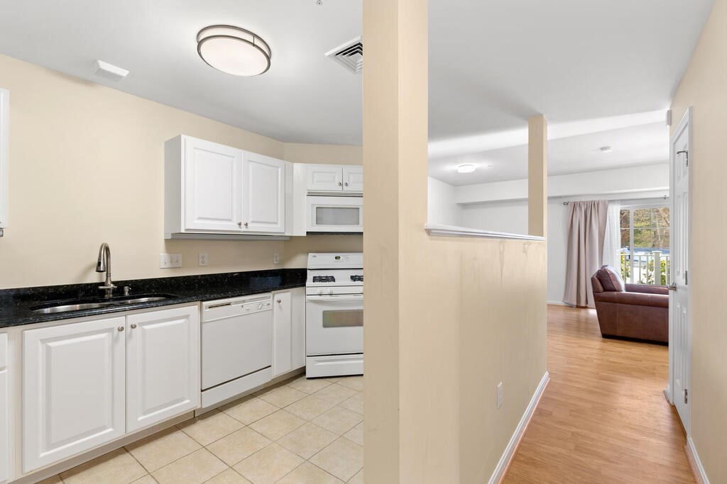34 Burnham Road, Unit 103 Methuen, MA 01844 - Photo 12 of 26 Gallery Image 12