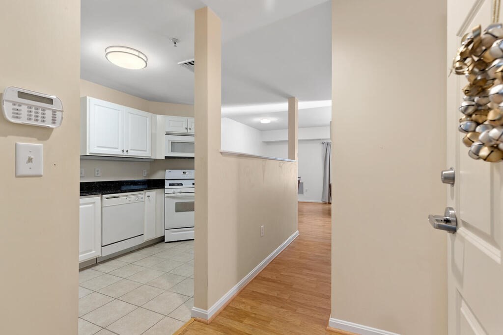 34 Burnham Road, Unit 103 Methuen, MA 01844 - Photo 8 of 26 Gallery Image 8