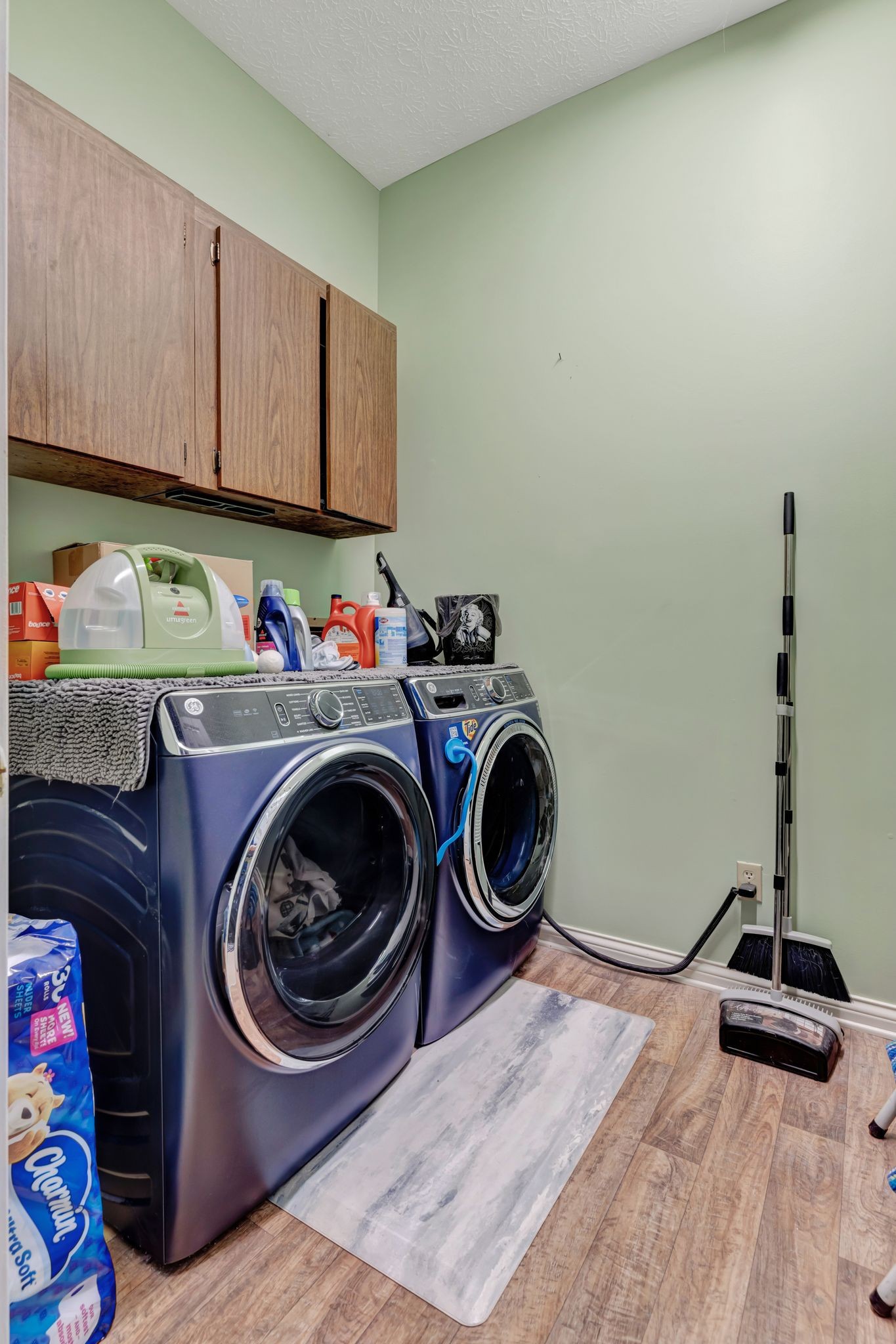 1005 Les Brown Road Bethpage, TN 37022 - Photo 23 of 57 a utility room with sink dryer and washer