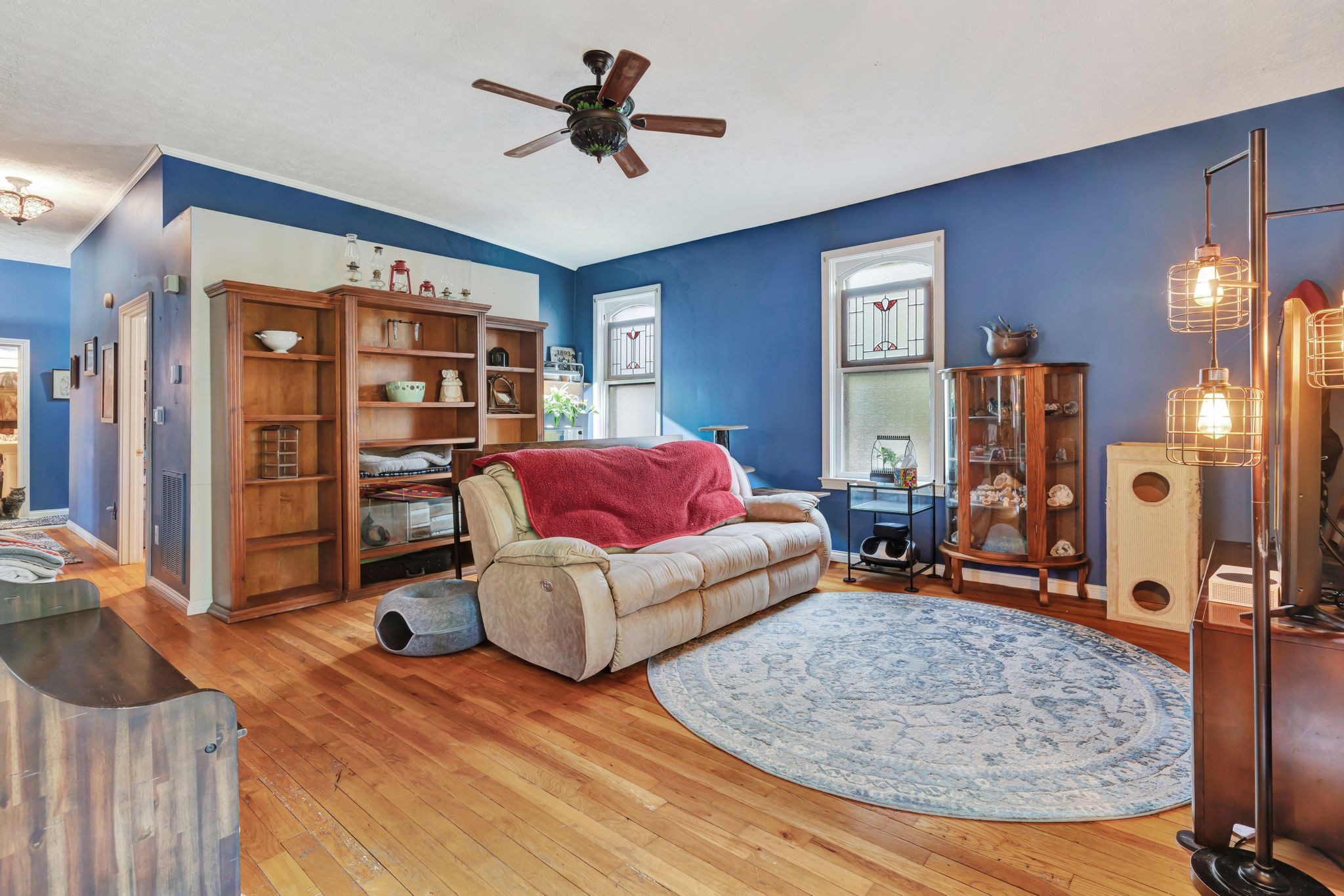 1005 Les Brown Road Bethpage, TN 37022 - Photo 10 of 57 a living room with furniture and a flat screen tv