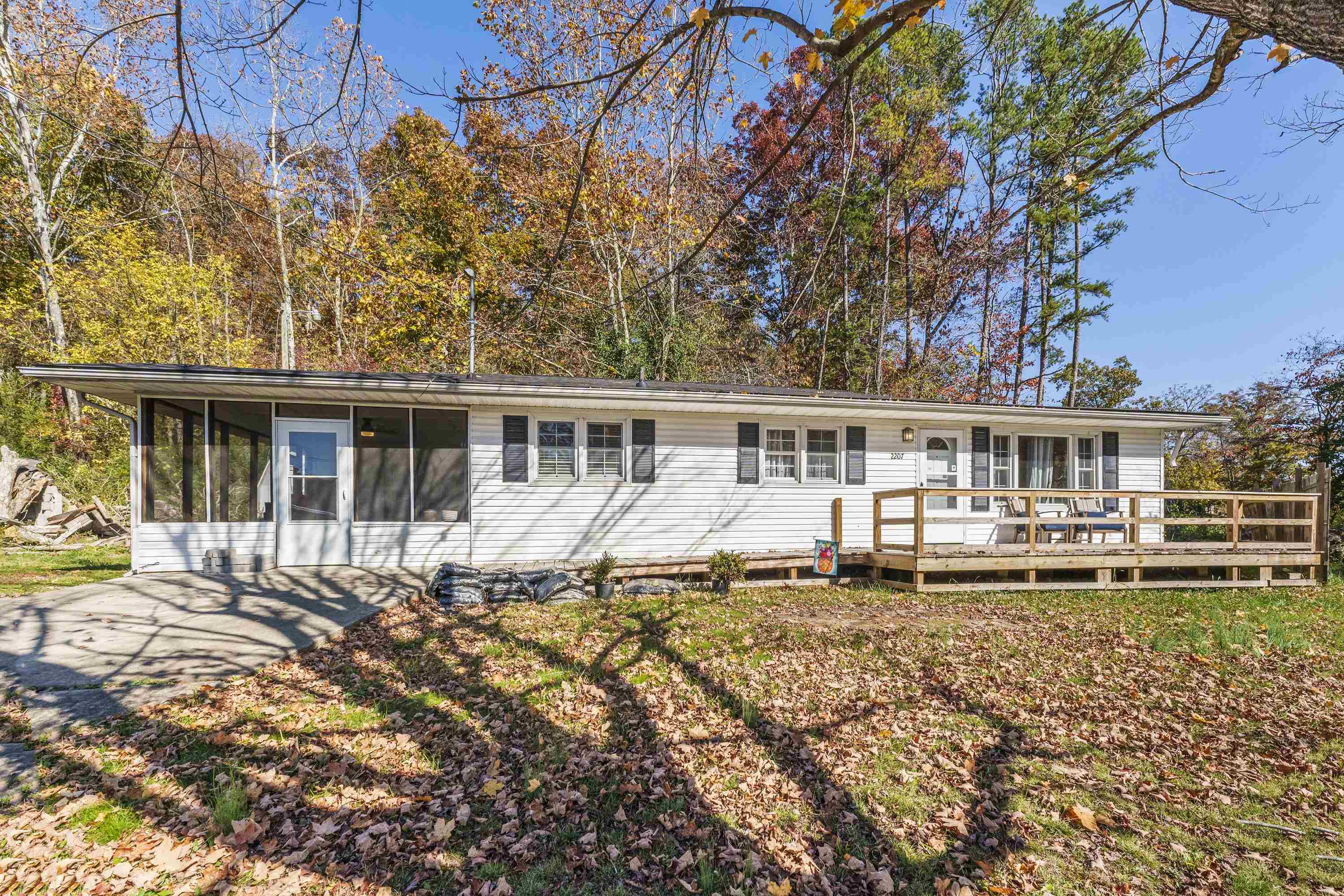 2207 Donta Road Ashland, KY 41102 - Photo 1 of 30