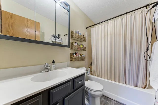 $325,000 | 2115 Turpin Street, St. Peter, MN 56082