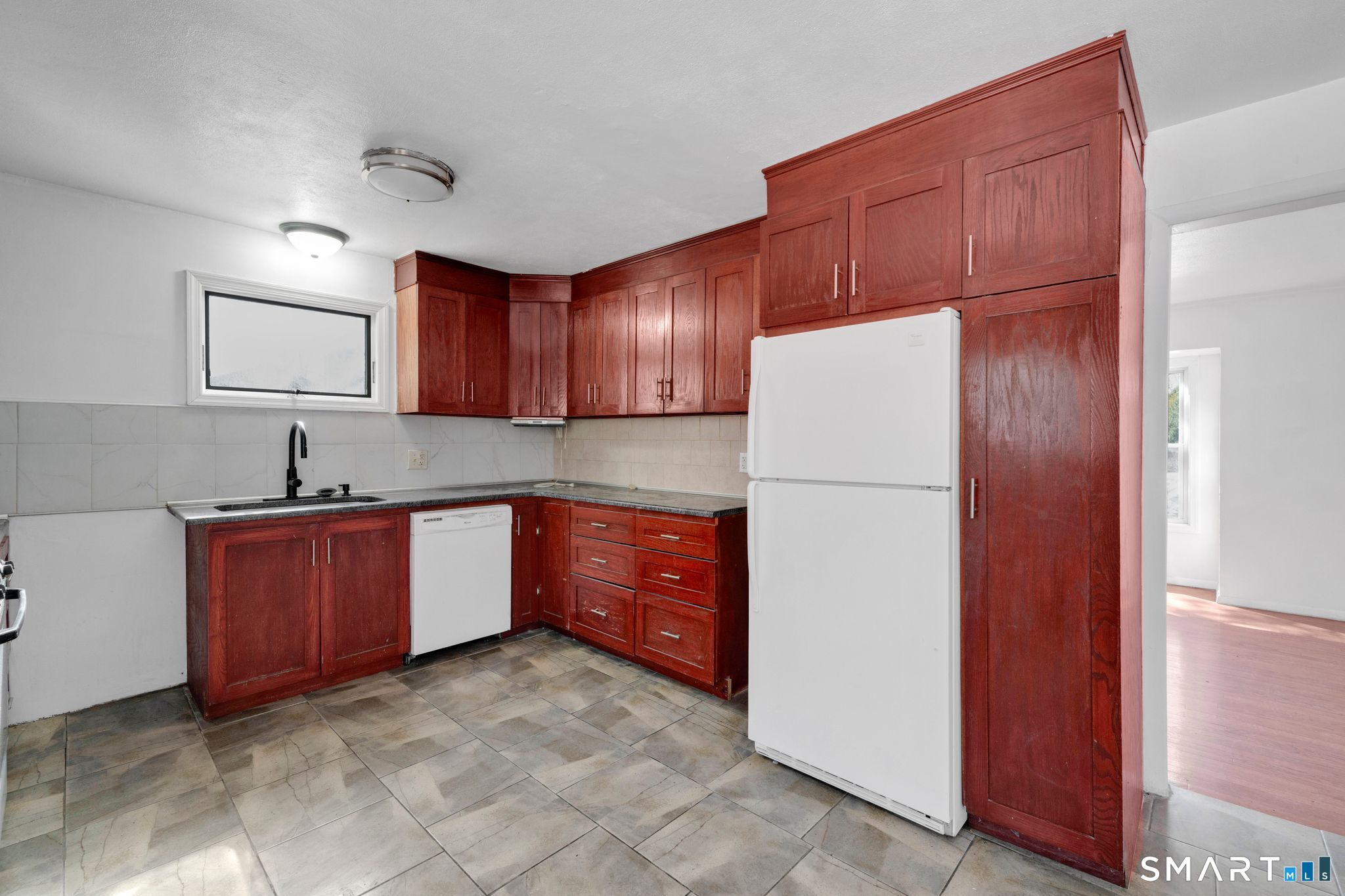 178 Kelly Road South Windsor, CT 06074 - Photo 4 of 22