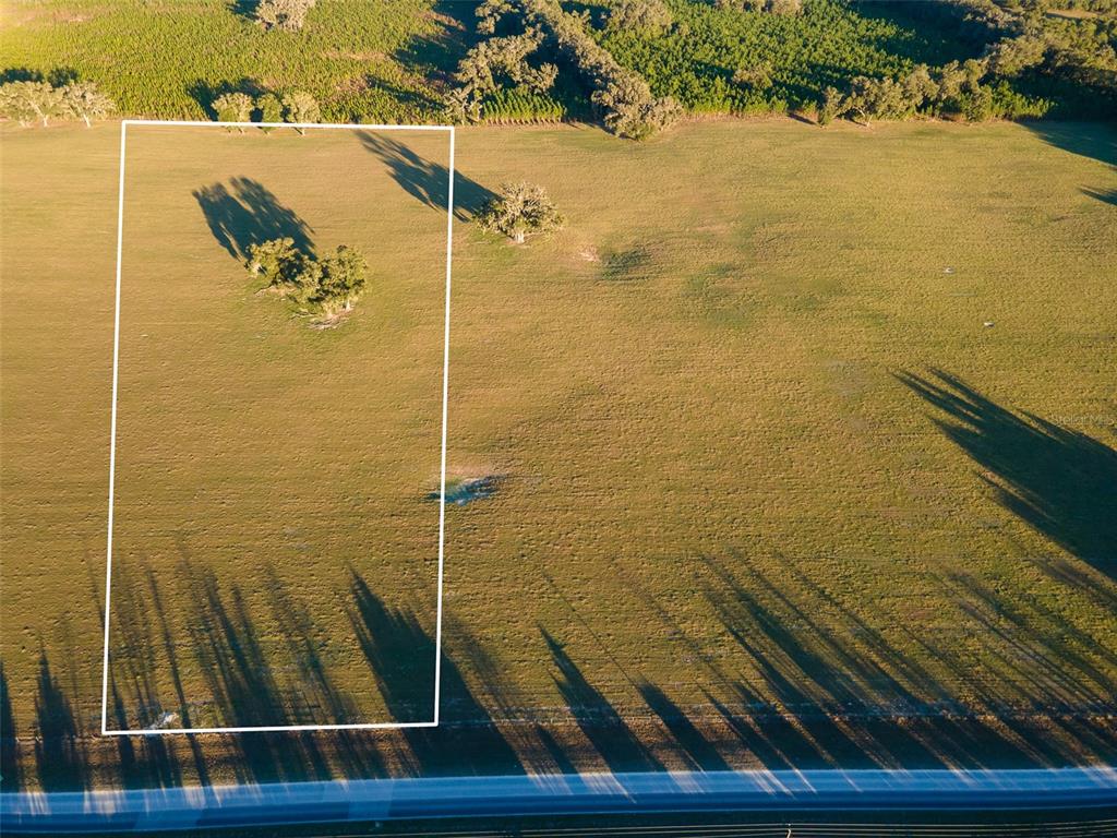 4 Northwest 202nd Street Newberry, FL 32669 - Photo 3 of 12 a view of a bathroom