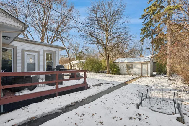 $550,000 | 8646 East Prairie Road, Skokie, IL 60076