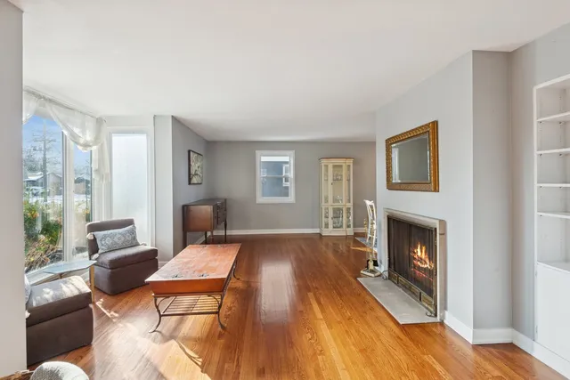 $550,000 | 8646 East Prairie Road, Skokie, IL 60076