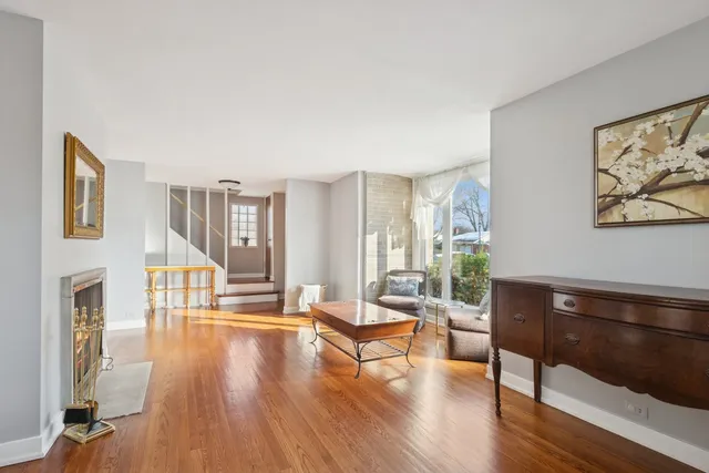 $550,000 | 8646 East Prairie Road, Skokie, IL 60076