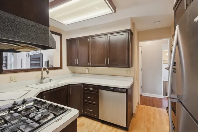 $550,000 | 8646 East Prairie Road, Skokie, IL 60076