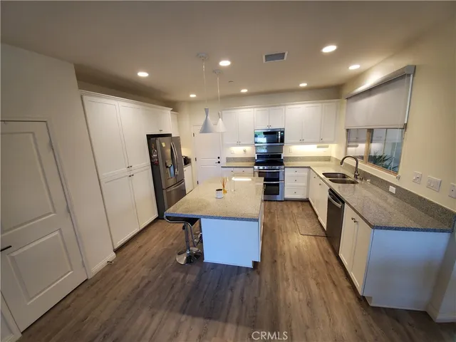 $5,100 | 110 Parkwood, Irvine, CA 92620