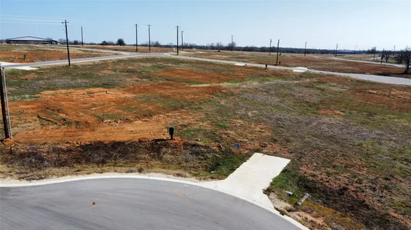 $136,900 | 104 Sonoma Drive, Elgin, TX 78621