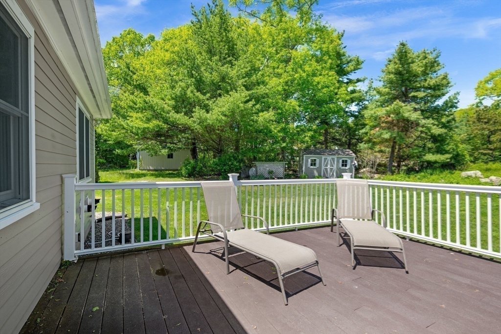 9 Oxford Road Gloucester, MA 01930 - Photo 32 of 41