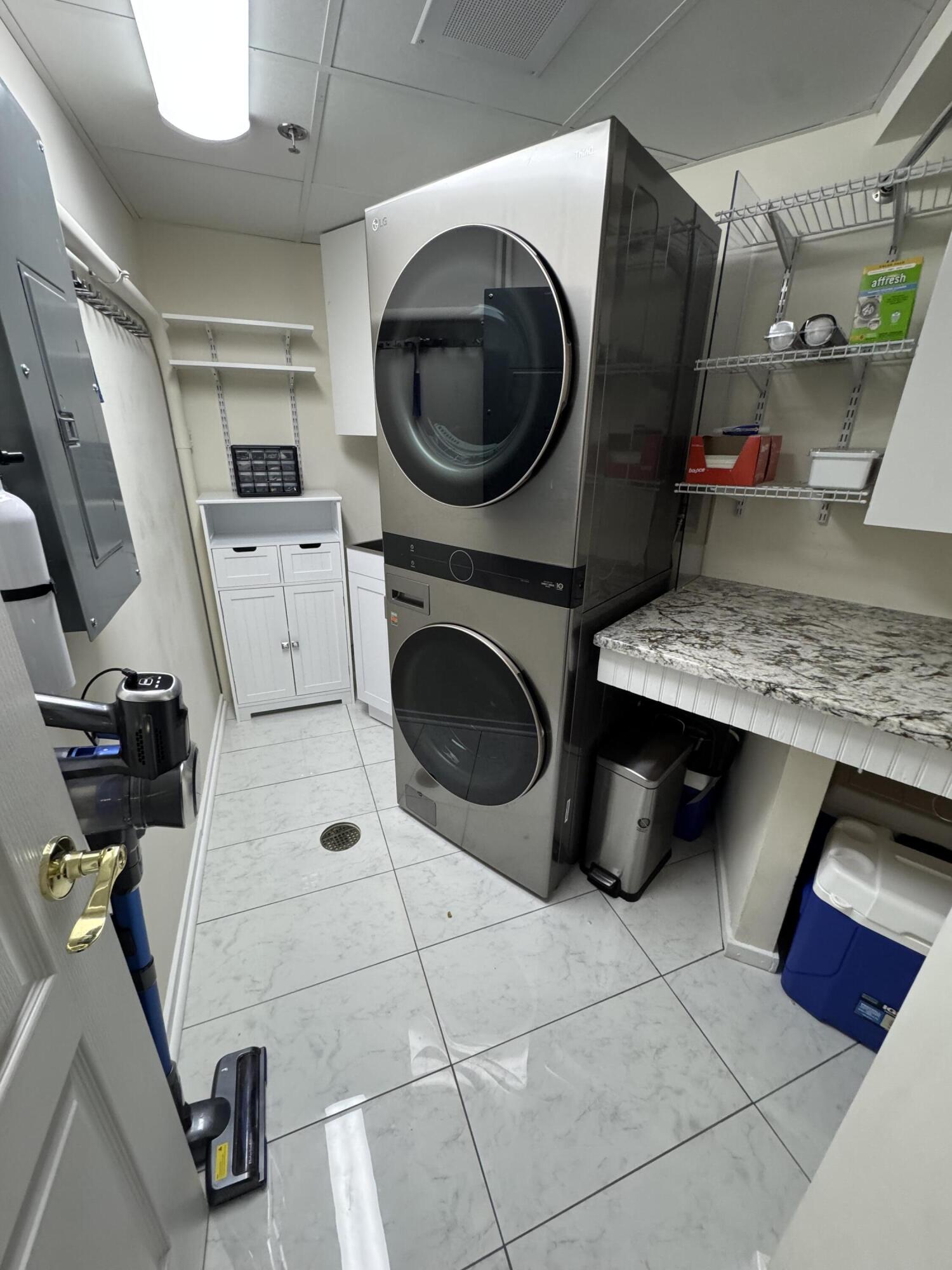 333 Lake Avenue, Unit 806 Racine, WI 53403 - Photo 30 of 62 5E_LST 806_Laundry Room_Feb 7