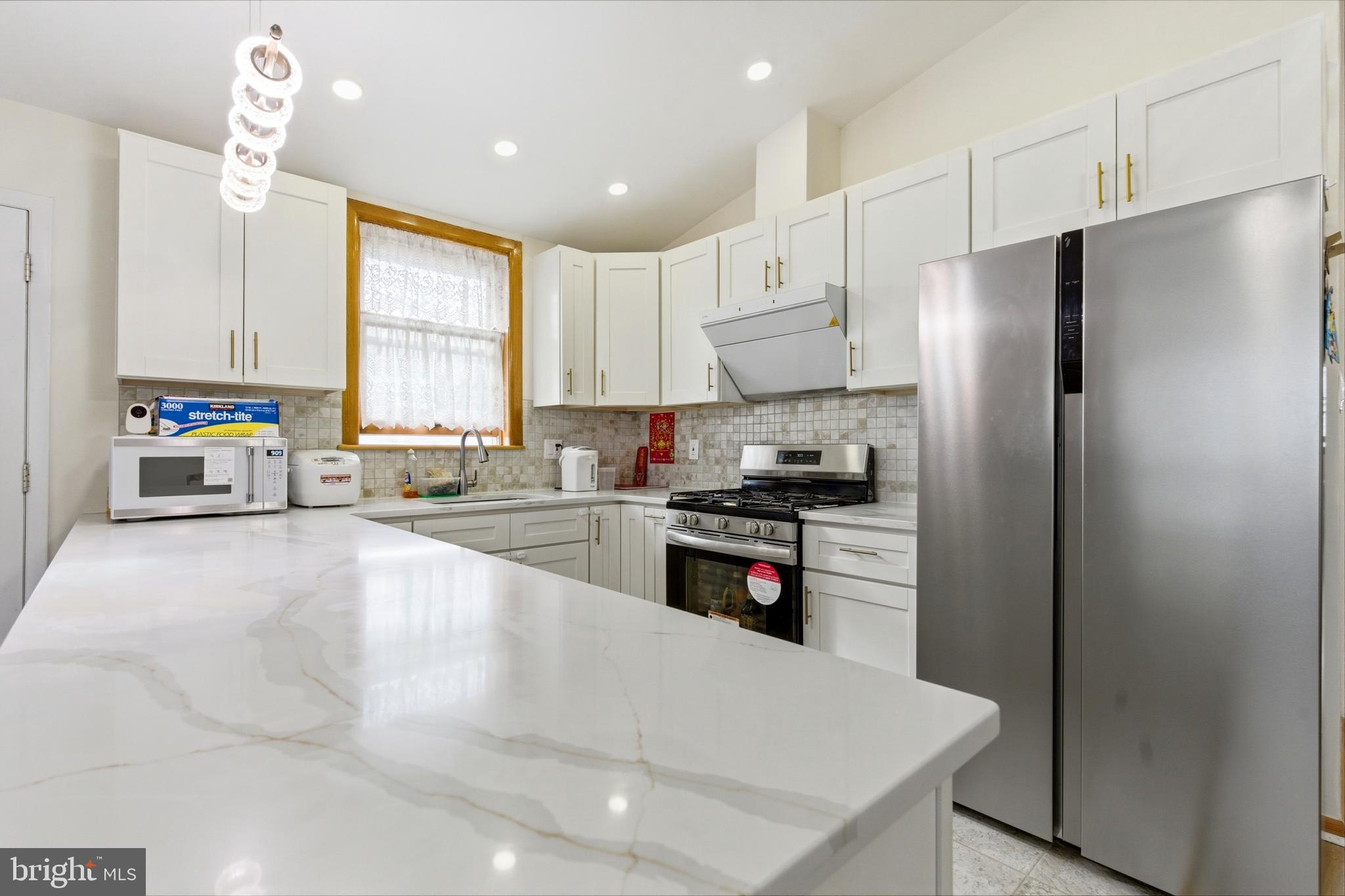 730 Charette Road Philadelphia, PA 19115 - Photo 6 of 18
