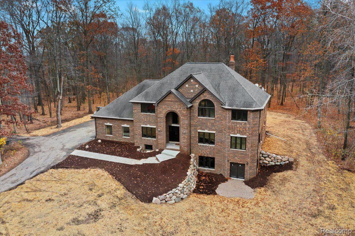 19297 Hickory Ridge Road Fenton, MI 48430 - Photo 43 of 52 19297 Hickory Ridge Rd