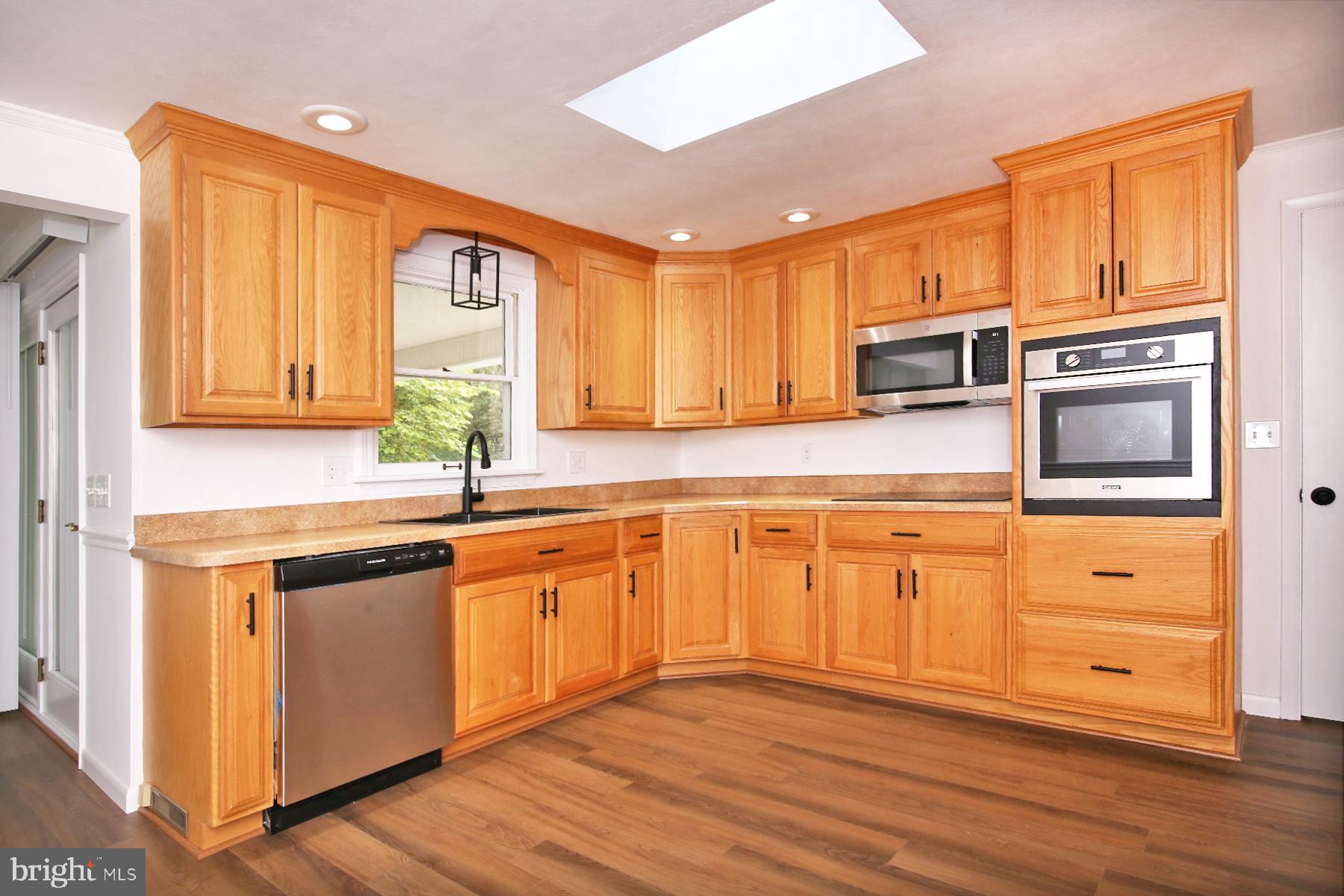 17 Briar Road, Unit 17 Lebanon, PA 17042 - Photo 13 of 31 Modern kitchen