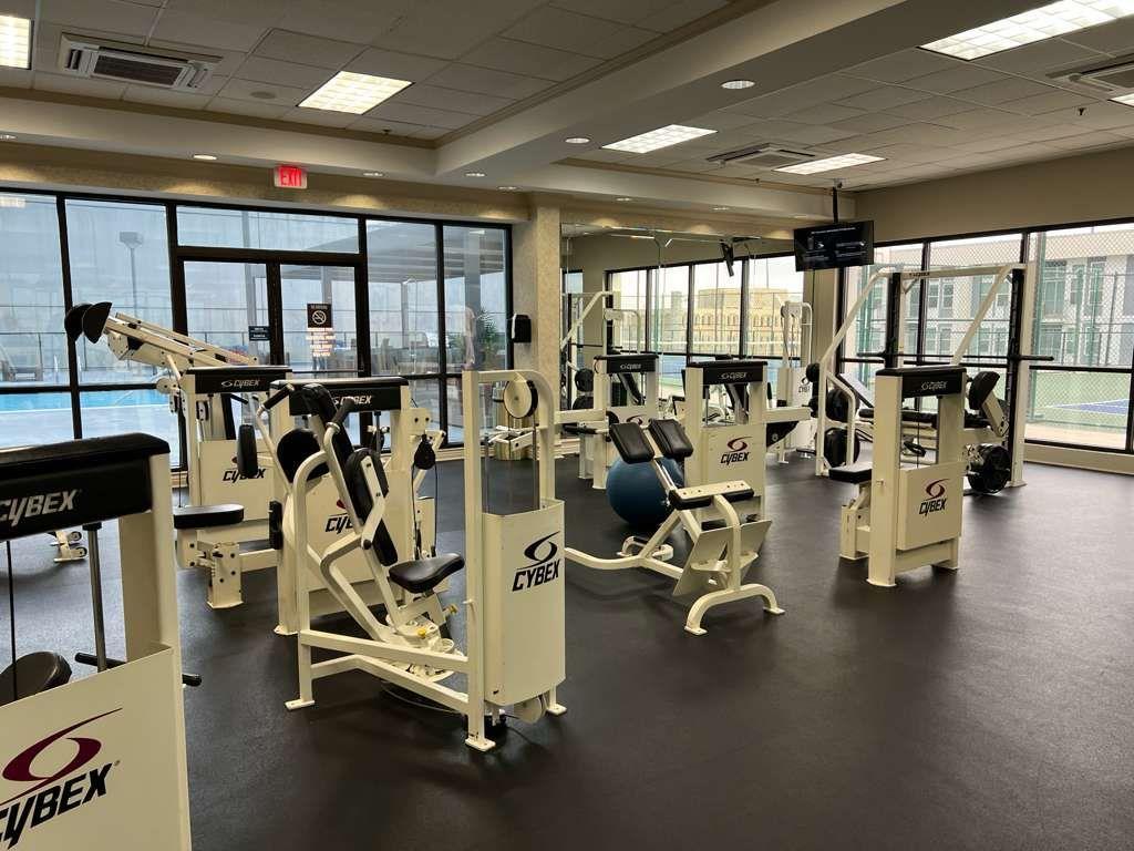 1280 West Peachtree Street Northwest, Unit 1113 Atlanta, GA 30309 - Photo 10 of 16 a view of a room with gym equipment
