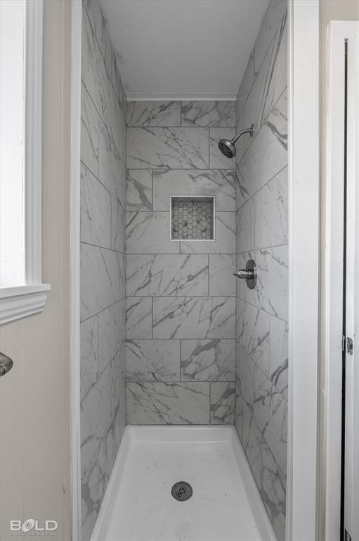 119 Stateny Lane Grand Cane, LA 71032 - Photo 31 of 40 a bathroom with a shower