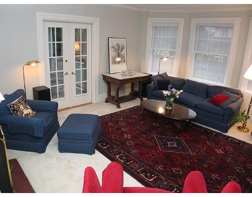 18 Glen Road Winchester, MA 01890 - Photo 3 of 23
