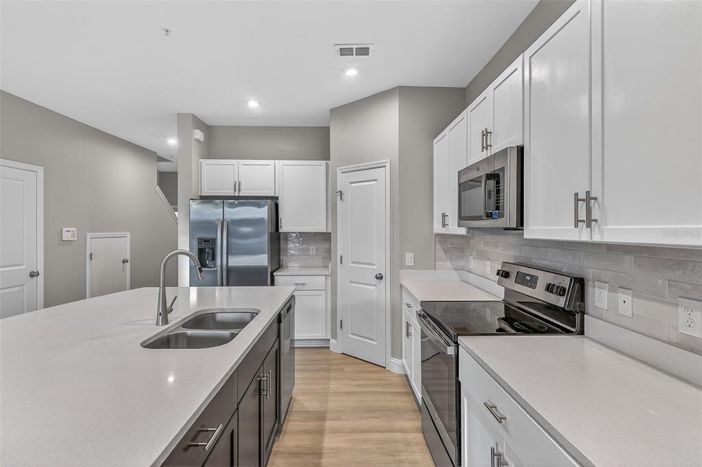 2126 Crystal Bell Street Orlando, FL 32824 - Photo 13 of 42