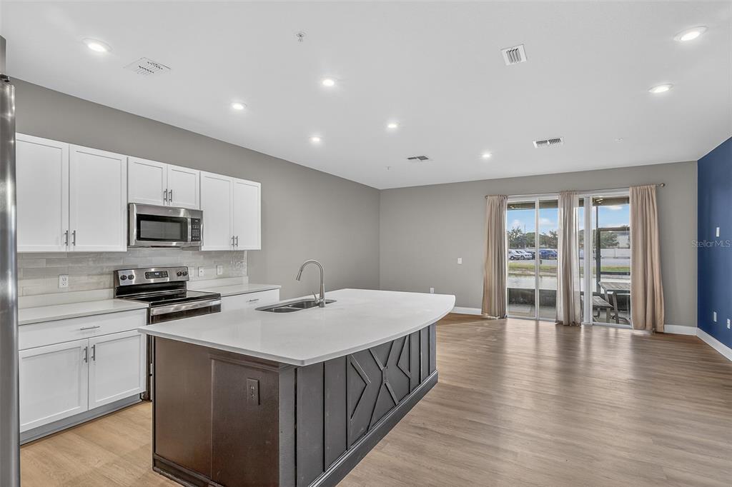 2126 Crystal Bell Street Orlando, FL 32824 - Photo 8 of 42