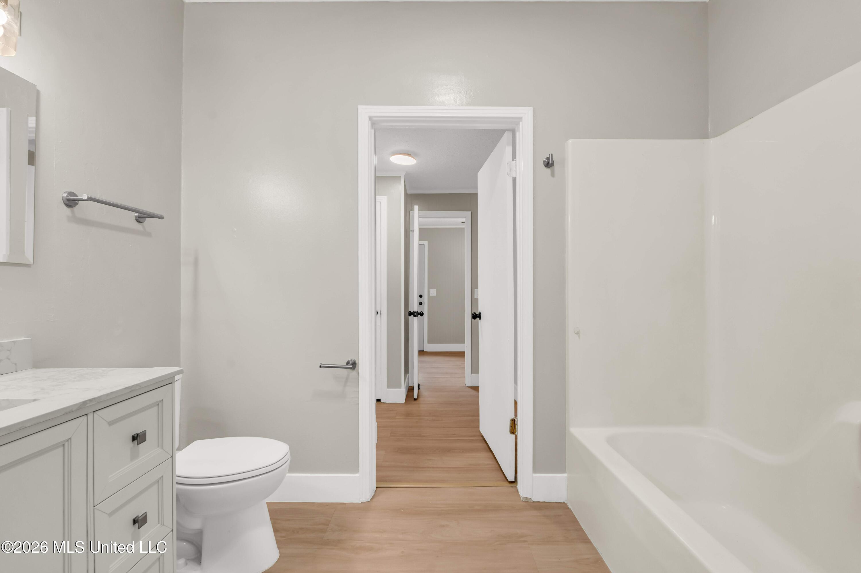 634 Ridge Road Columbus, MS 39705 - Photo 22 of 37 634 Bathroom 1